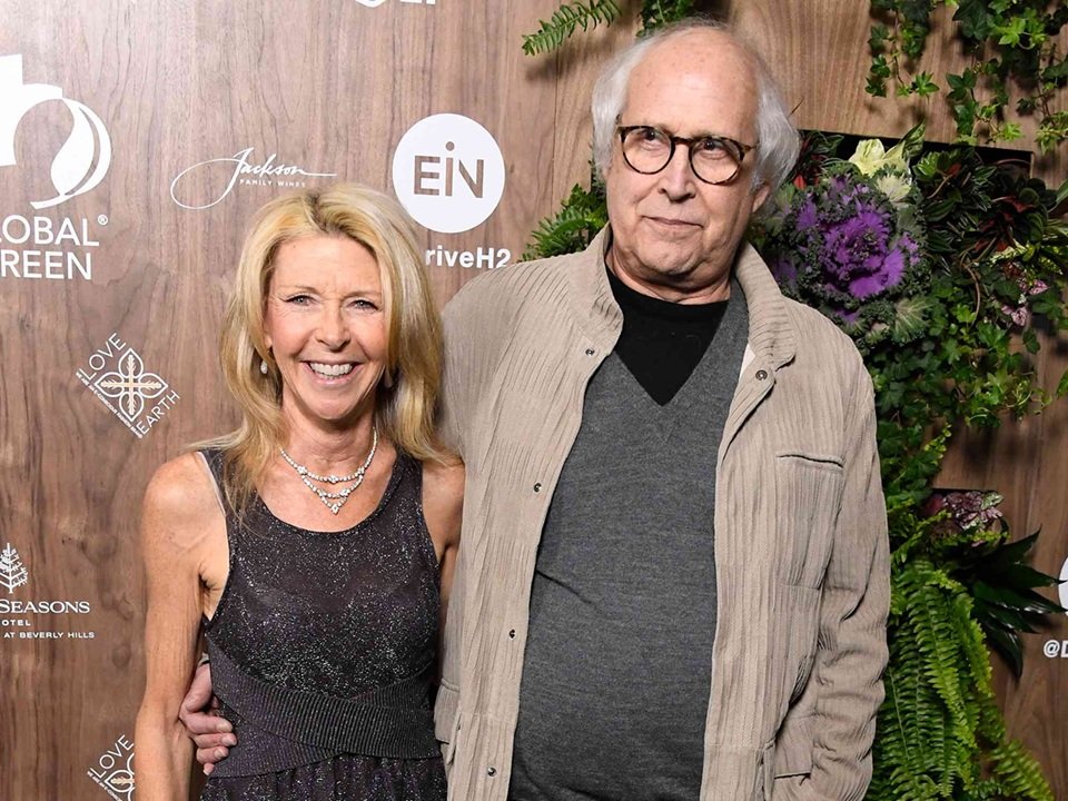 chevy chase wife