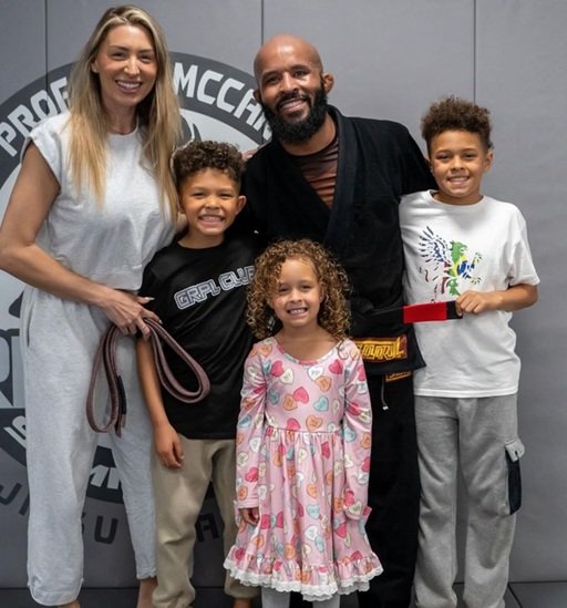 demetrious johnson wife