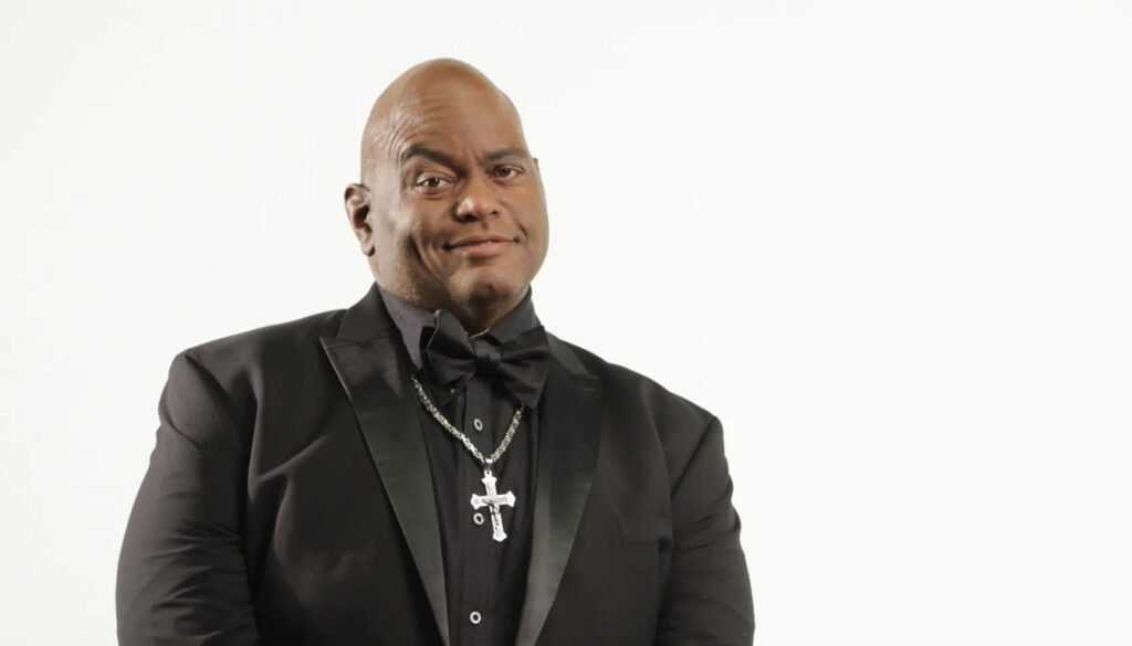 lavell crawford wife