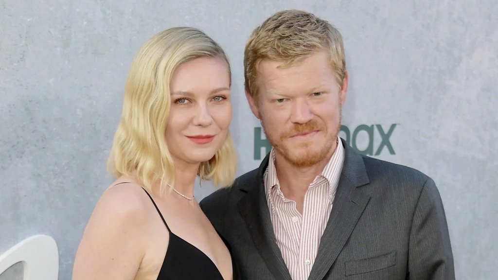 jesse plemons wife