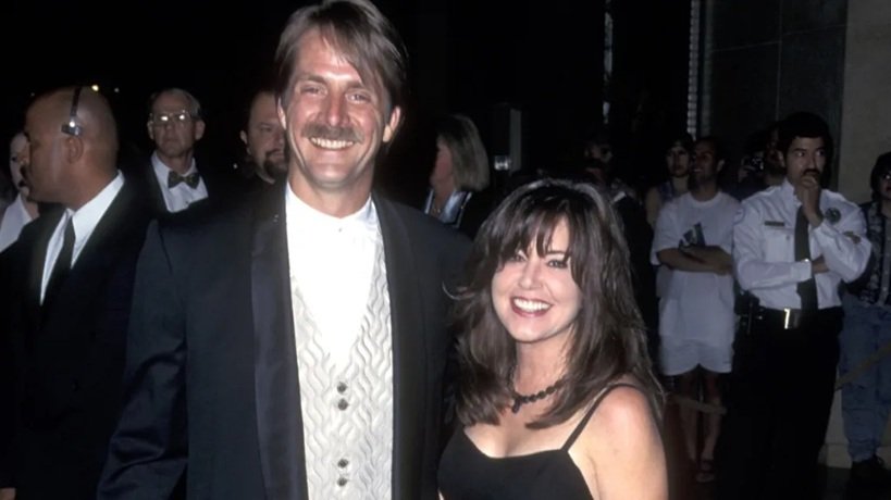 jeff foxworthy wife
