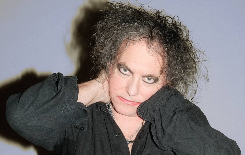 robert smith wife