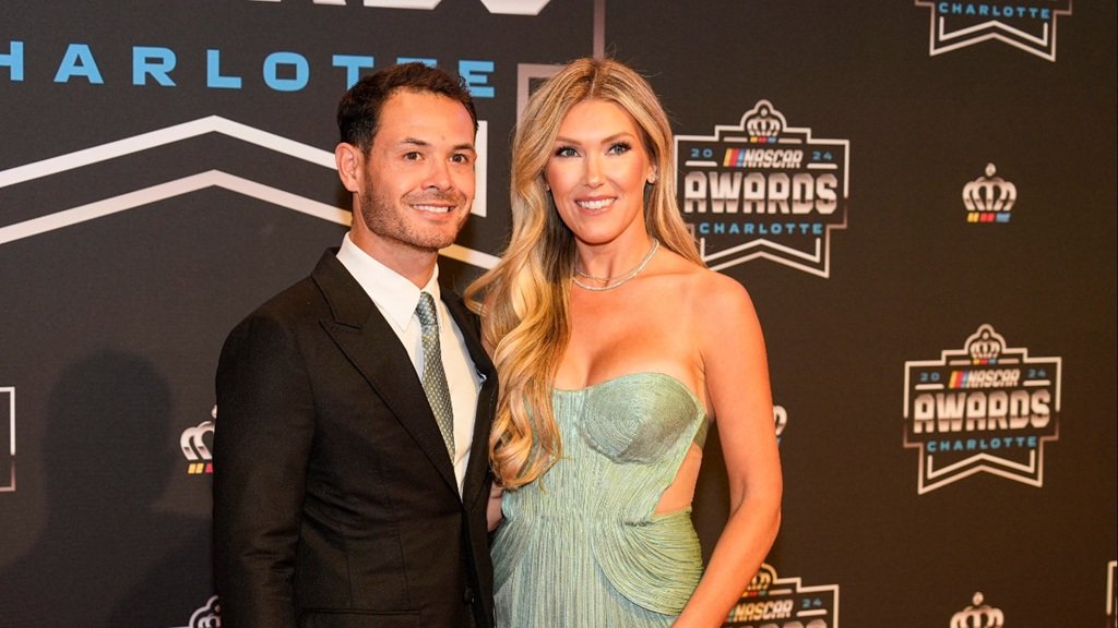 kyle larson wife