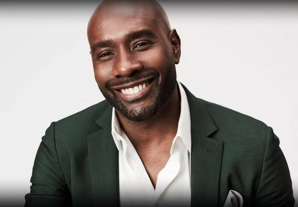 morris chestnut wife