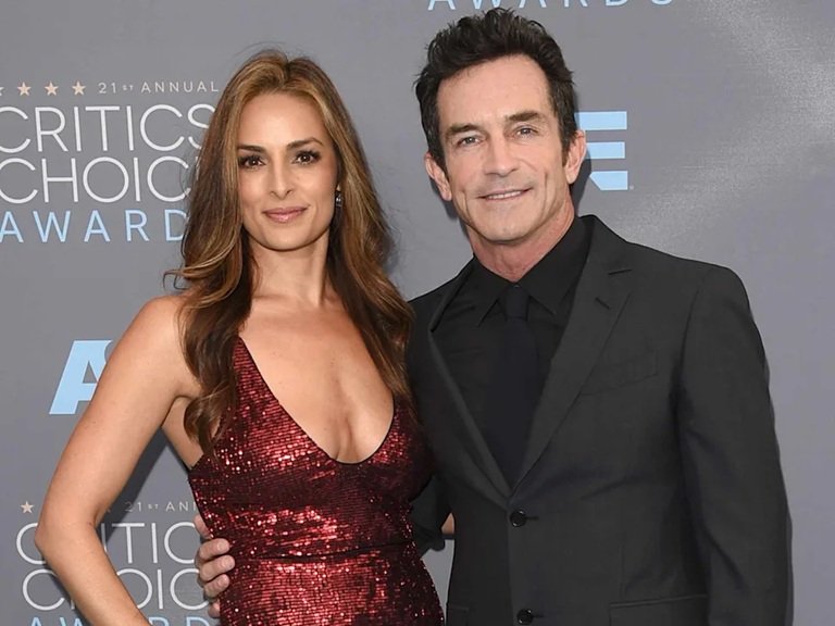 Jeff Probst Wife: Everything to Know About Lisa Ann Russell and Their Marriage jeff probst wife