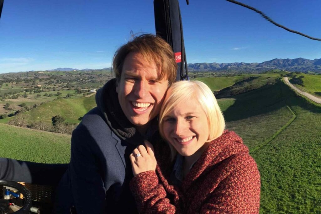 pete holmes wife