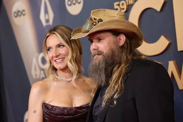 chris stapleton wife