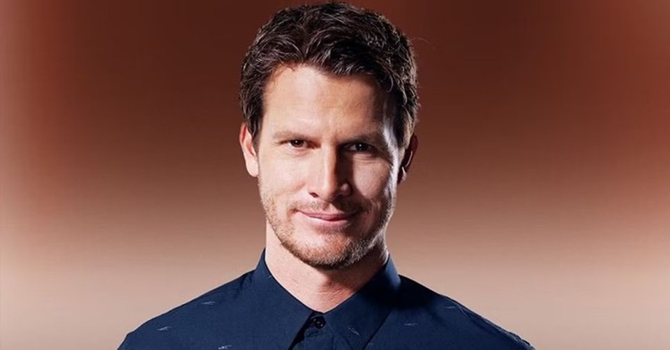 daniel tosh wife